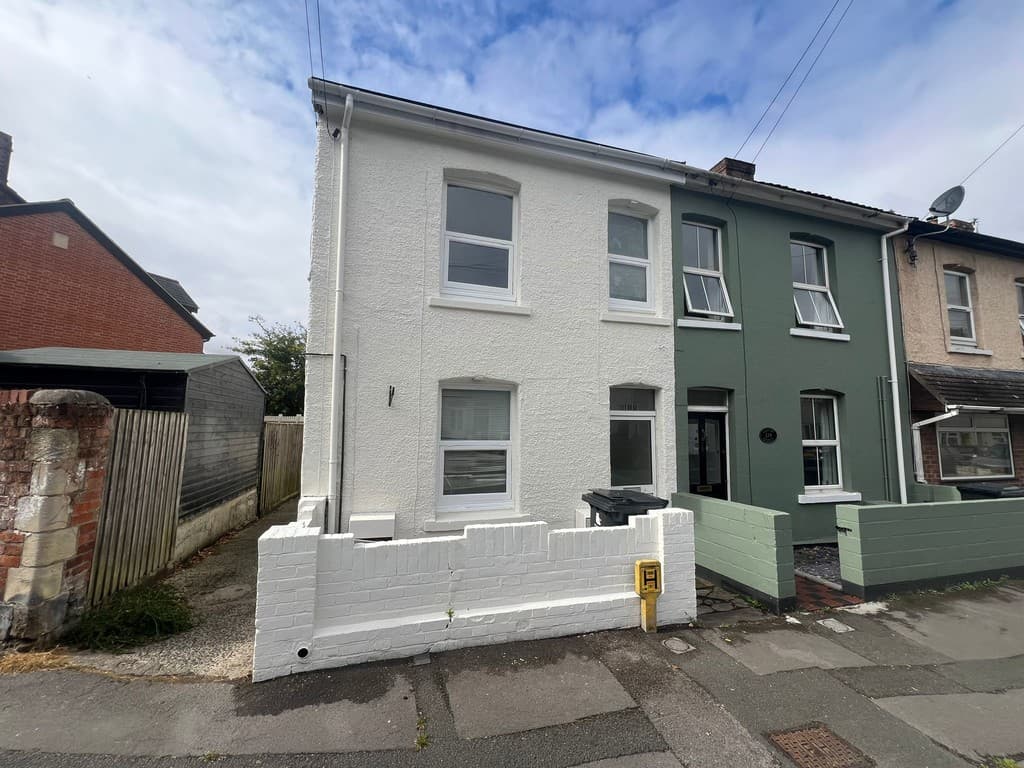 Clifton Street, Old Town, Swindon, SN1 3QB
